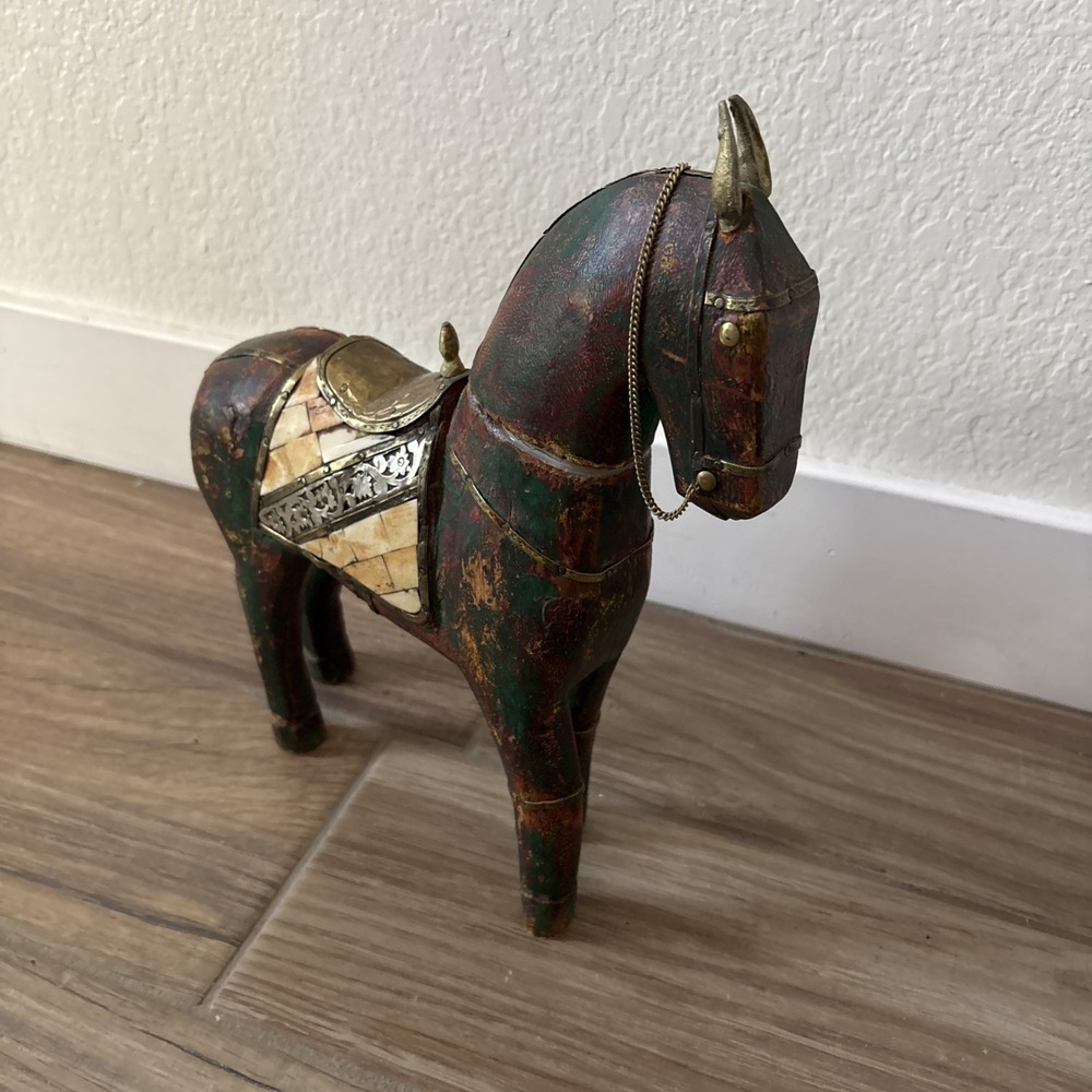 Beautiful Majestic Carved Wooden Horse Figurine‎ 12" Tall with Rein & Saddle